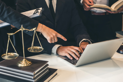 Dr. Jonatas Lucena analisa casos de vendas falsas no Facebook Marketplace que geram prejuízos e processos judiciais.